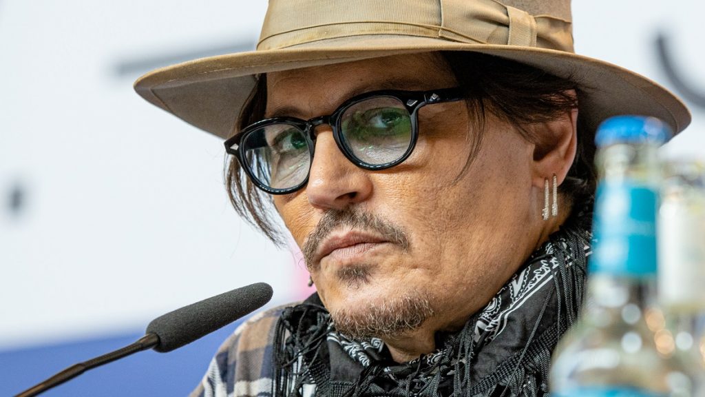 Johnny Depp i Jeff Beck zapowiadają wspólny album. Posłuchaj pierwszego ...