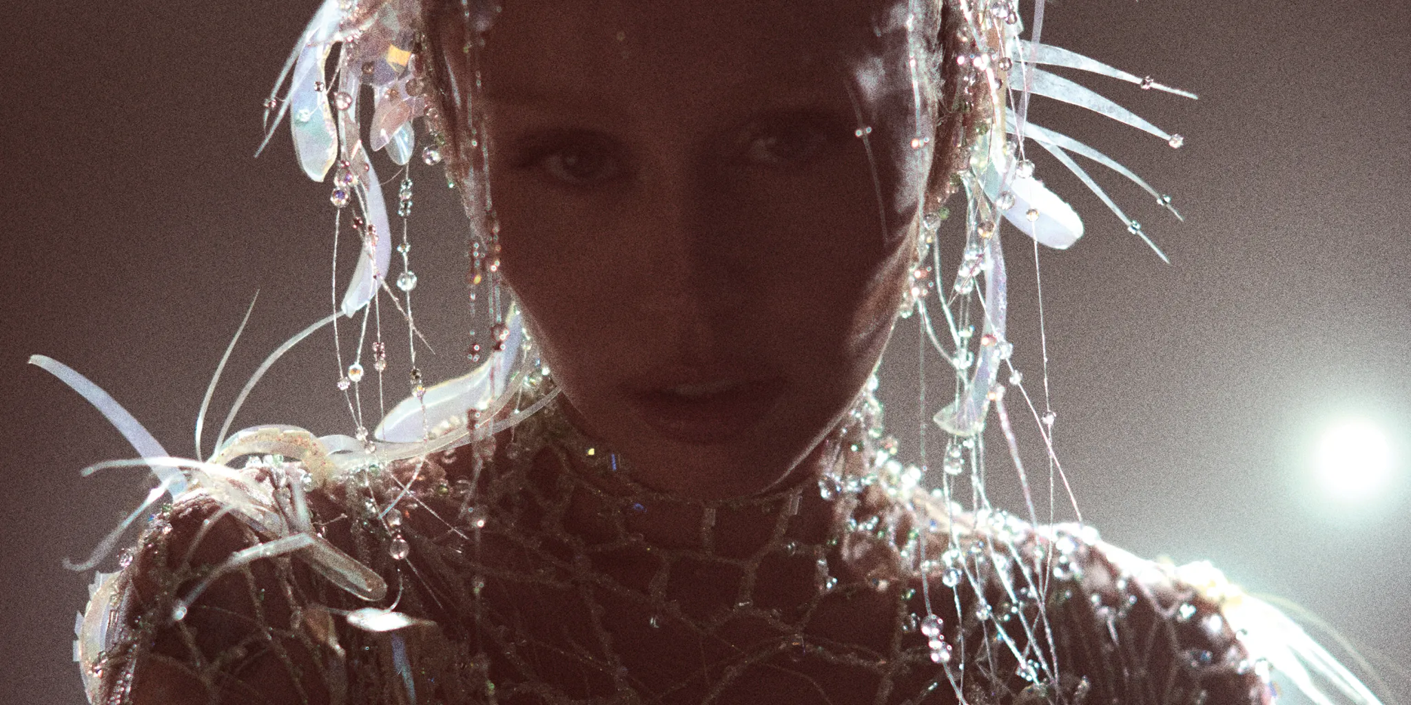 Miley Cyrus opublikowała klip z udziałem Naomi Campbell. Zobacz!