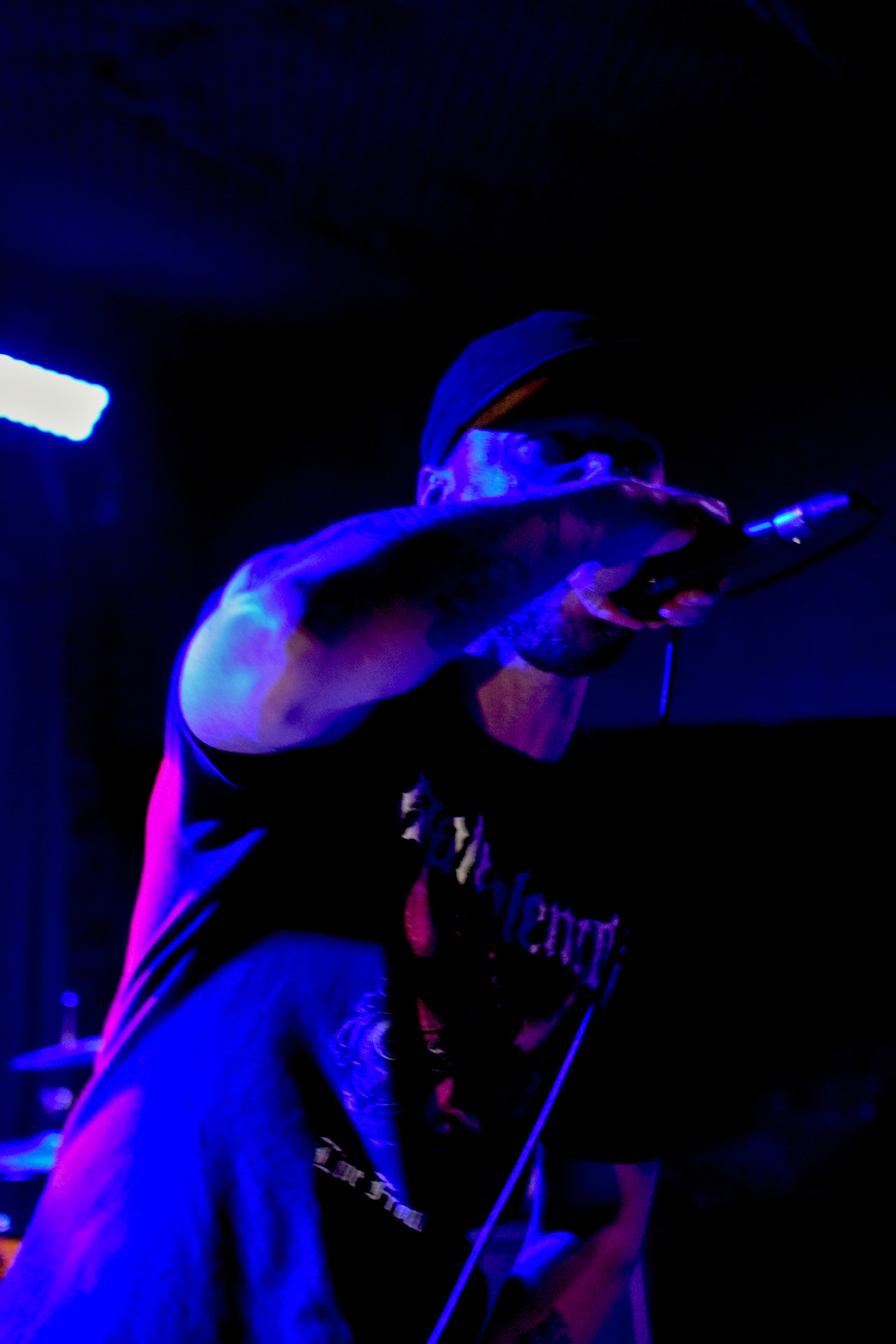 Dym pod sceną i na scenie na koncercie Jad, Wieże Fabryk i Glass [GALERIA]