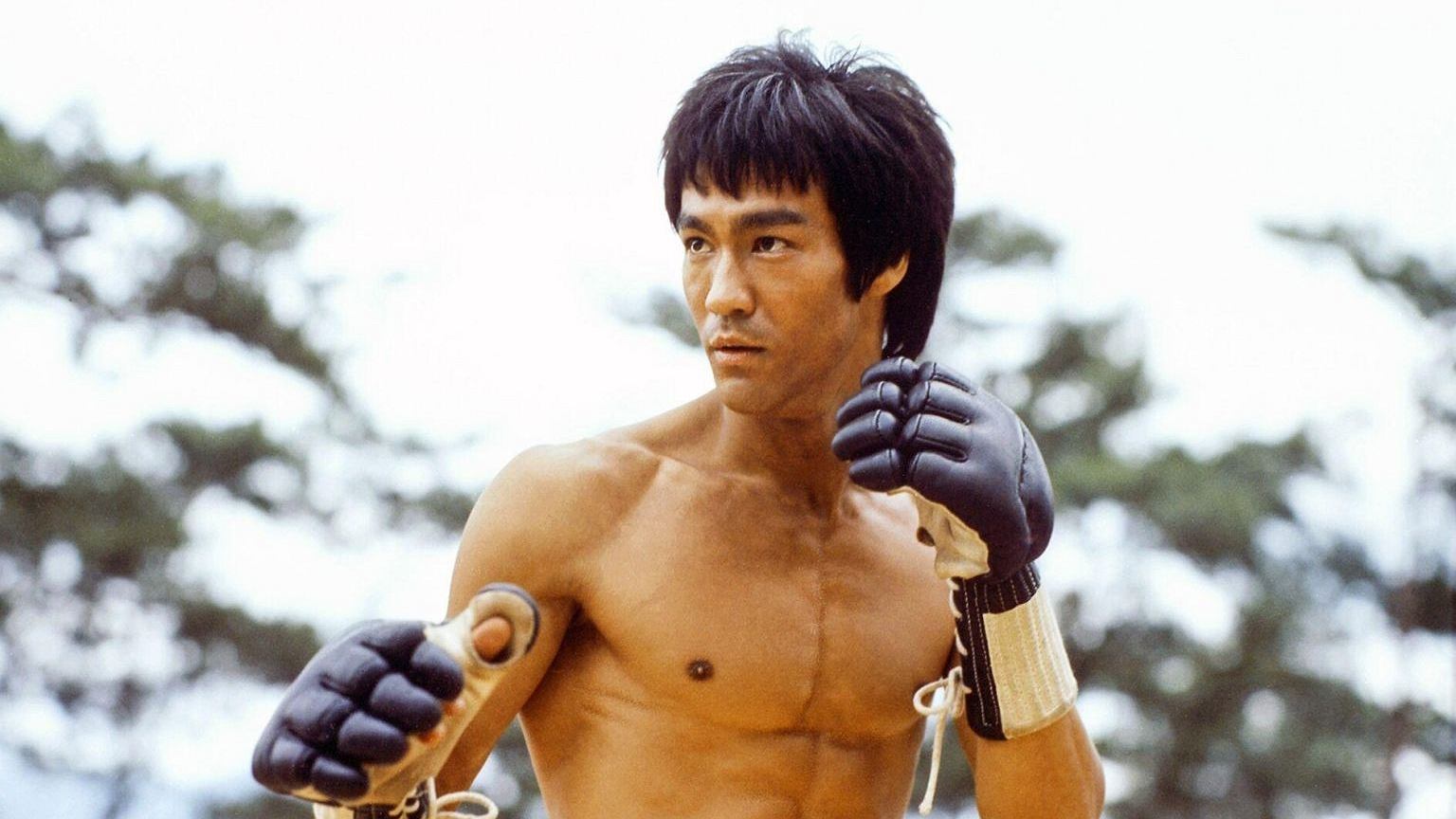 Kultowe filmy z Bruce’em Lee i Jackie Chanem zostaną odnowione z pomocą AI