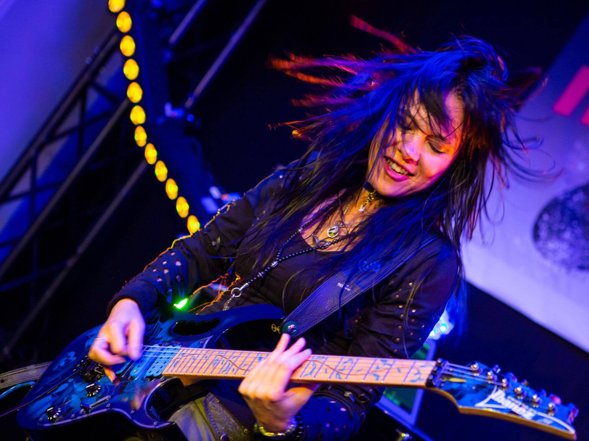 Jen Majura (Evanescence, Equilibrium) kończy z muzyką. Wśród powodów AI