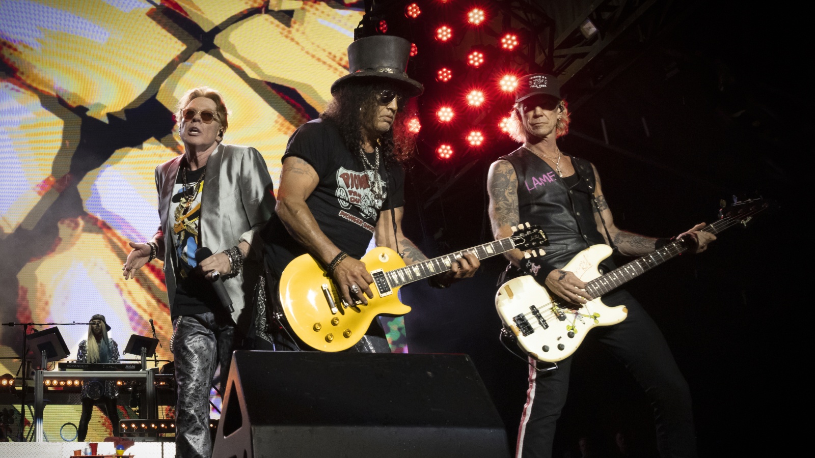 Slash tłumaczy zachowanie Axla. Na co wściekł się wokalista Guns N’ Roses?