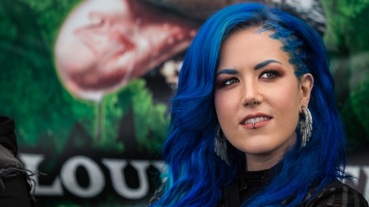 Ledwo opuściła Arch Enemy a już wydała solowy singel. Posłuchaj co gra Alissa White-Gluz
