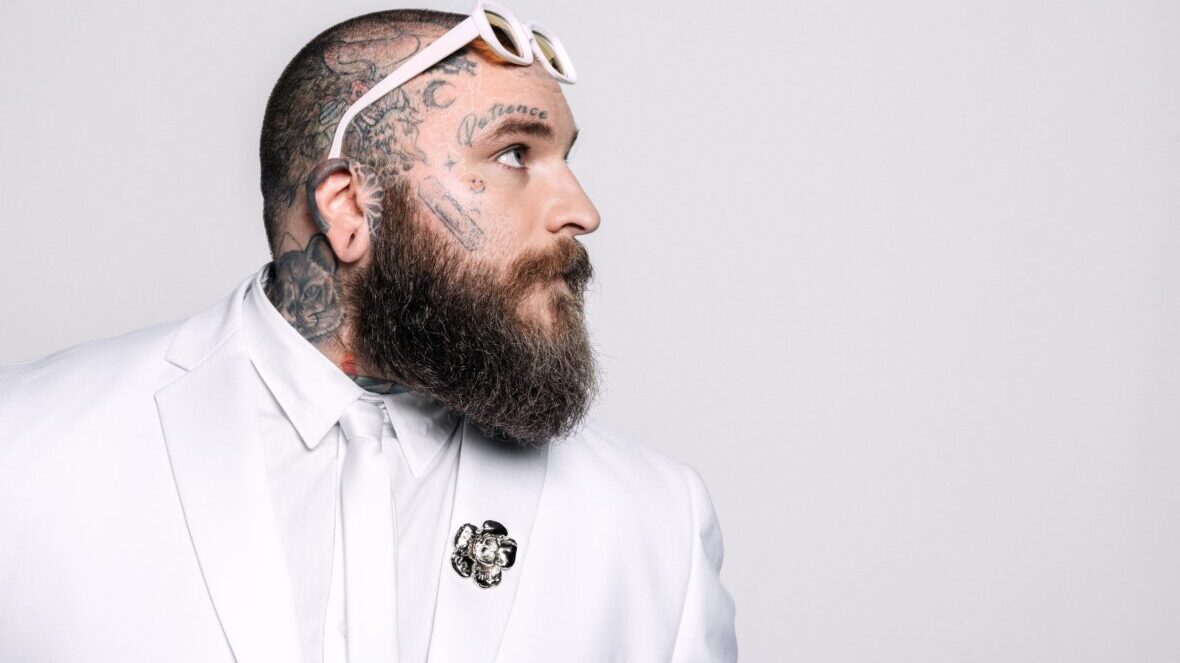 Teddy Swims przyznaje, iż korzysta z AI przy pisaniu piosenek: „Oszczędność”