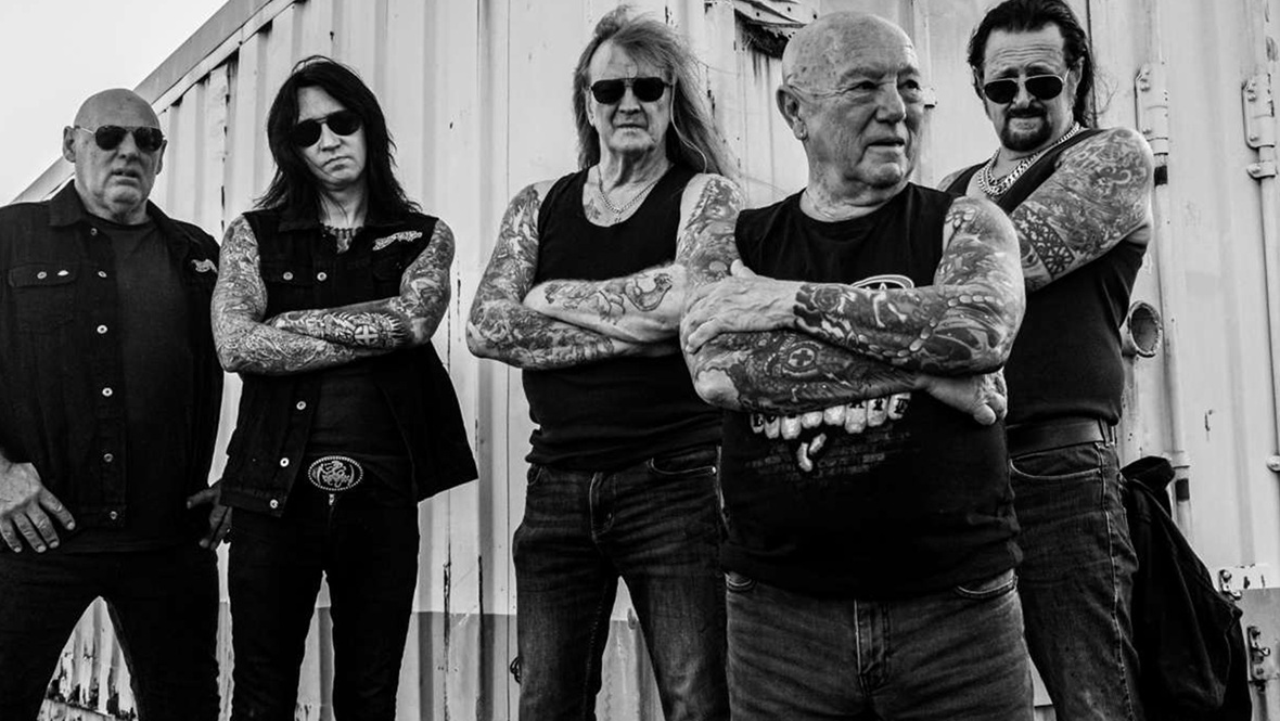 Zmarł wokalista legendy australijskiego rocka. Inspirowali się nimi AC/DC i Gunsi!